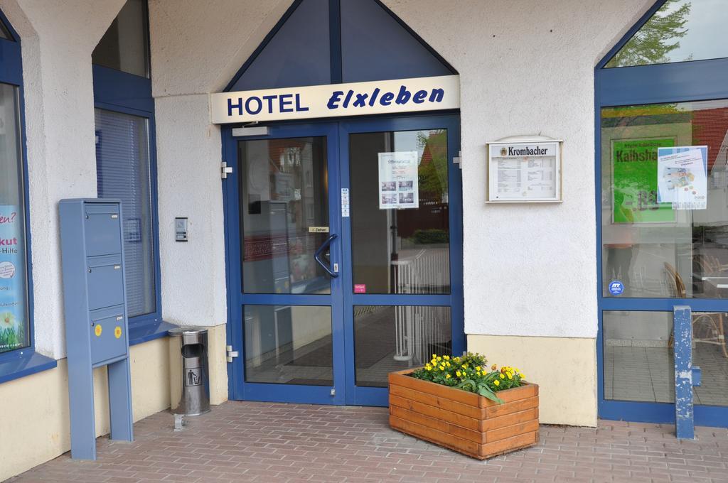 Hotel Elxleben Екстериор снимка
