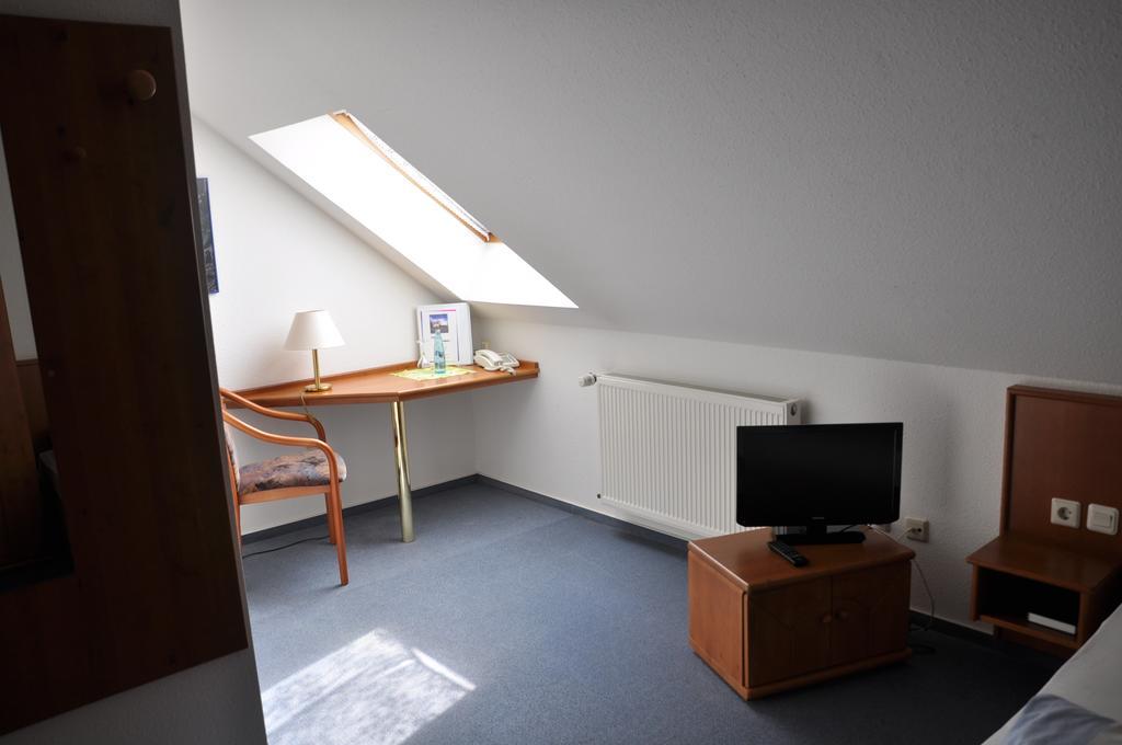 Hotel Elxleben Стая снимка