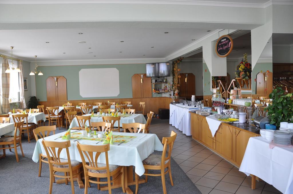 Hotel Elxleben Екстериор снимка
